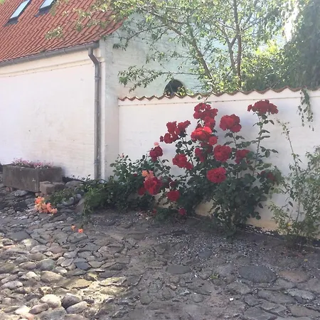 Alojamento de Acomodação e Pequeno-almoço Kjobing Manor