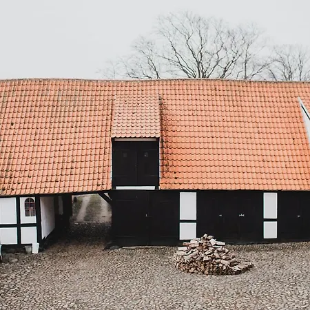 Kjobing Manor Bed & Breakfast 4*