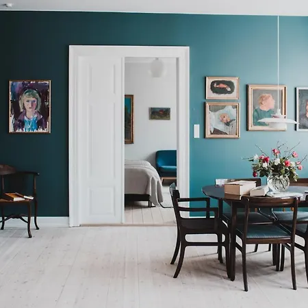 Alojamento de Acomodação e Pequeno-almoço Kjobing Manor